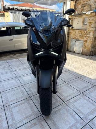 YAMAHA XMAX 300 CONNECTED ABS YAMAHA XMAX 300 CONNECTED ABS